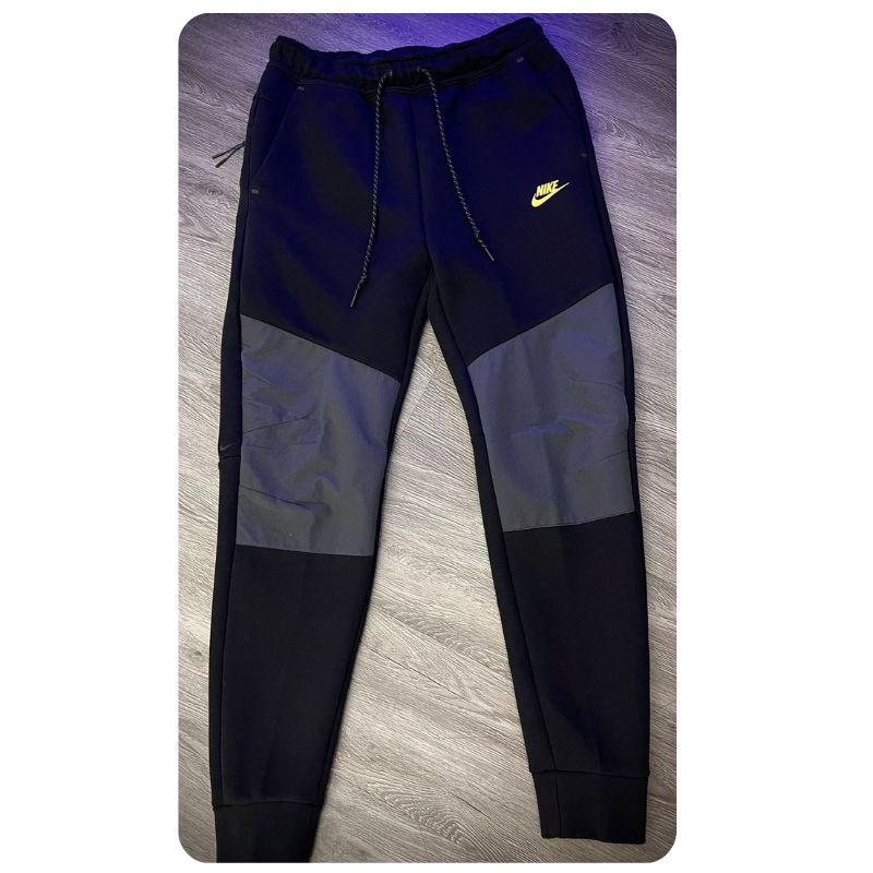 Sudadera Nike Tech