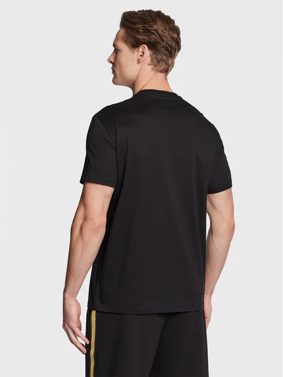 Camiseta armani exchange con dorado
