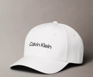 Gorra calvin blanca